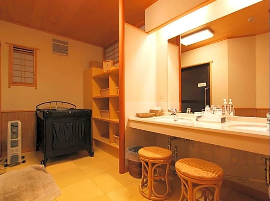 Onsen Ryokan Yusakaso-1