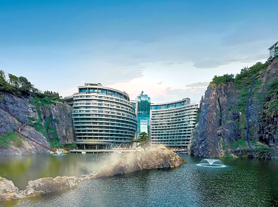 Intercontinental Hotels Shanghai Wonderland By Ihg-1