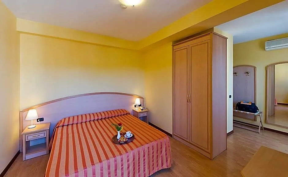 Hotel Residence Dei Fiori-1