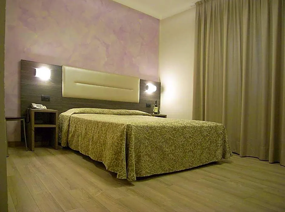 Hotel Siena-1