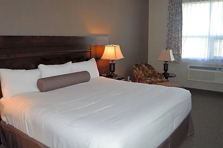 Cobble Creek Lodge-1