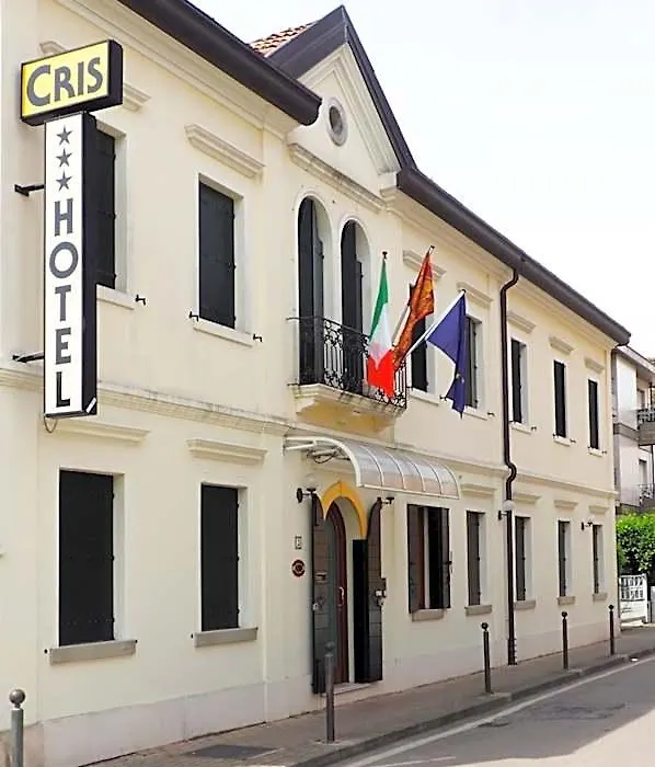 Hotel Cris-1