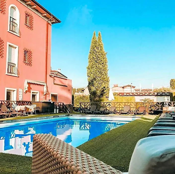 Hotel Benacus-1