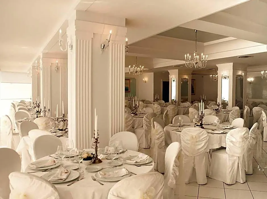 Hotel Voce Del Mare-1