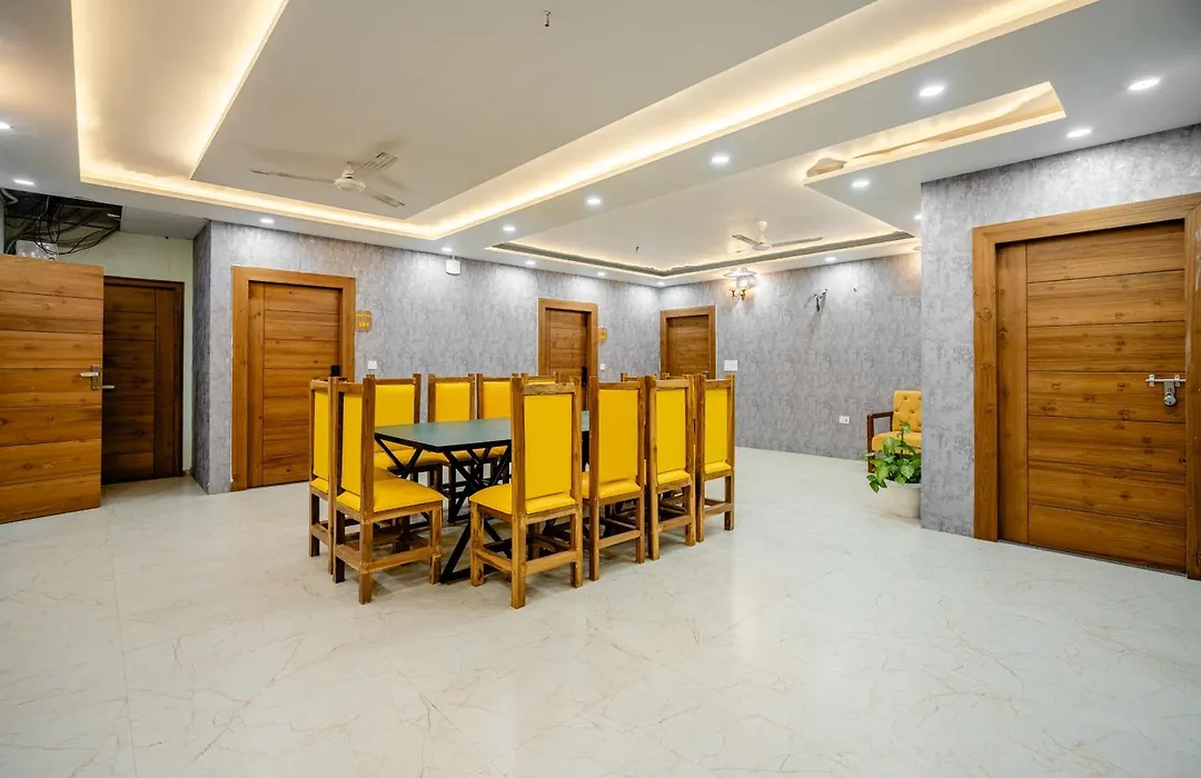 Lime Tree Hotels And Banquet Greater Noida-1