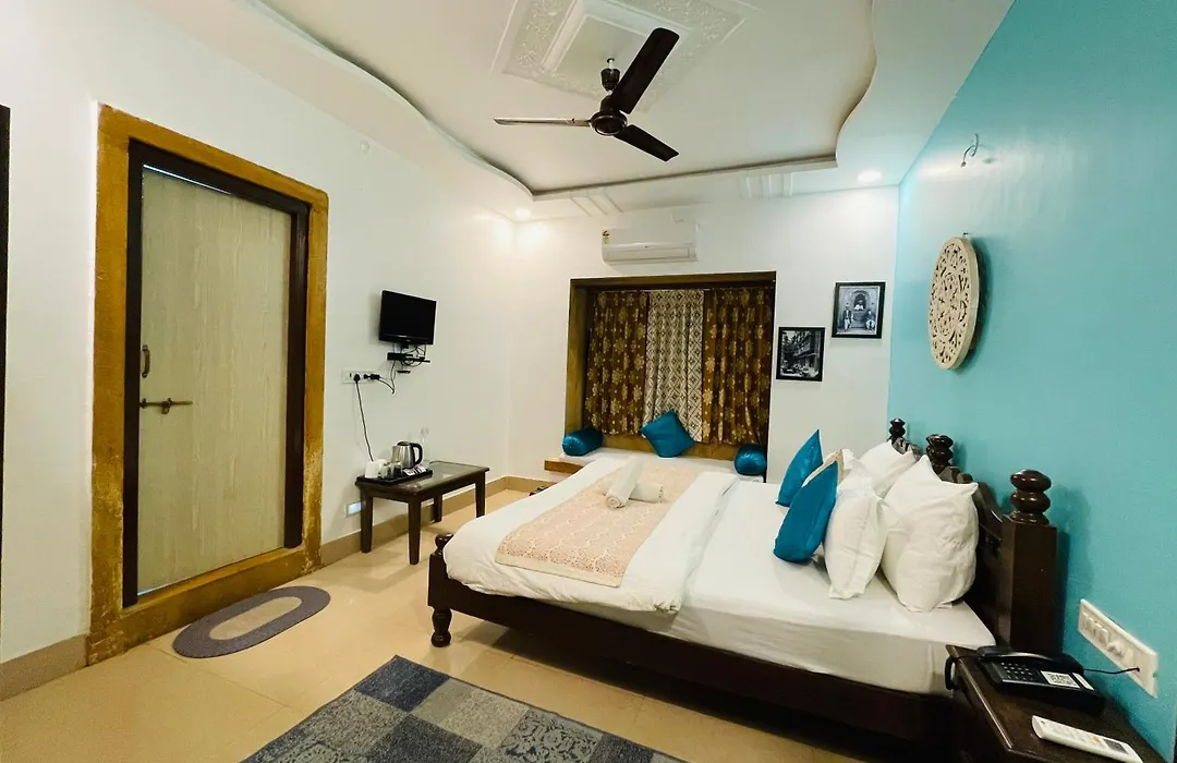 Hotel Meerana-1