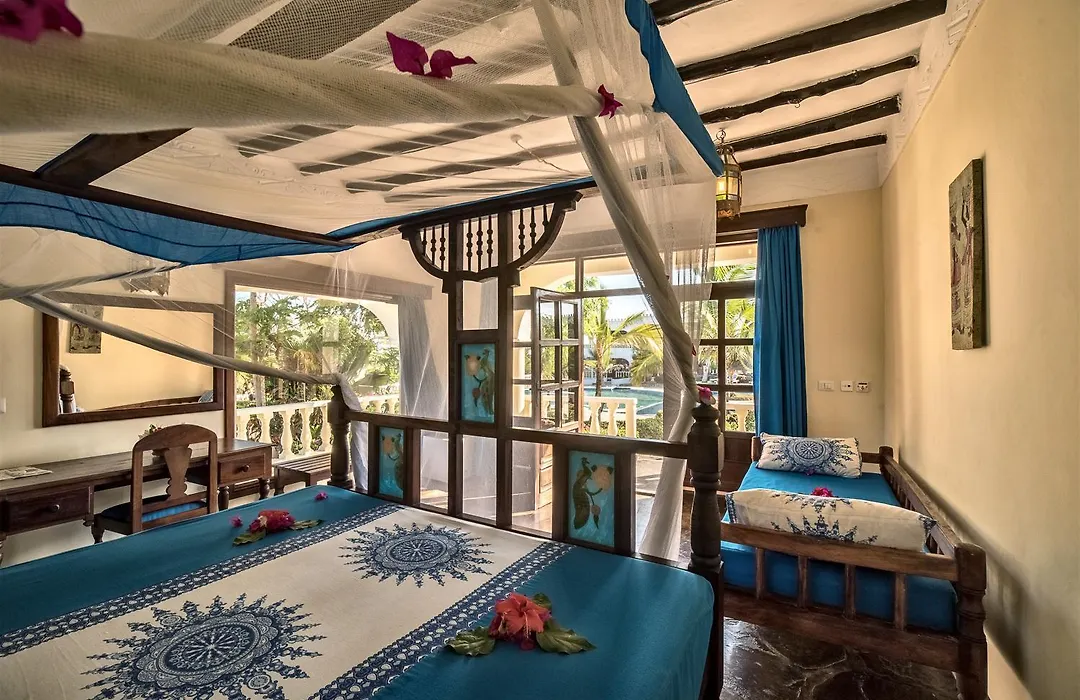 Jumbo Club Watamu-1
