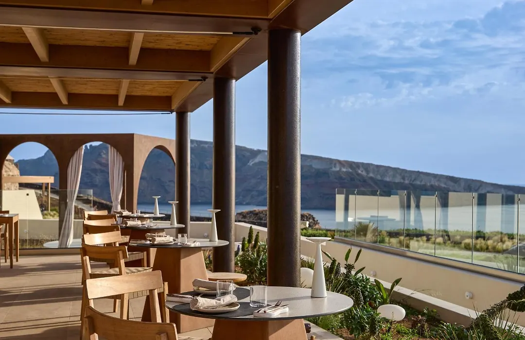 Santo Mine Oia Suites-1