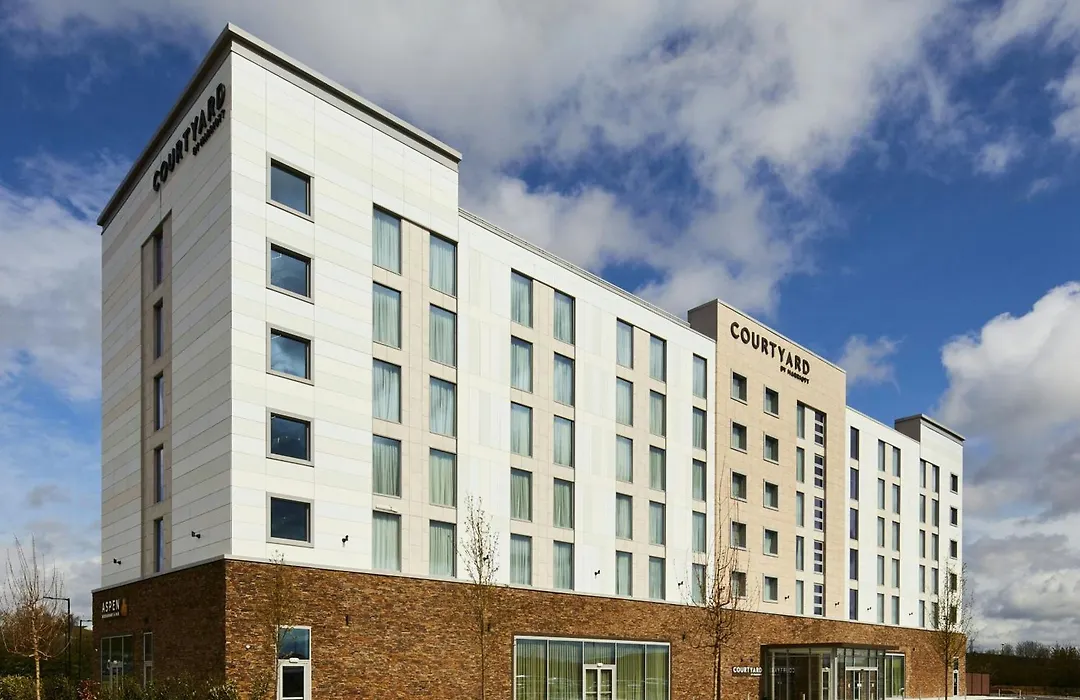 Courtyard By Marriott Sheffield-1