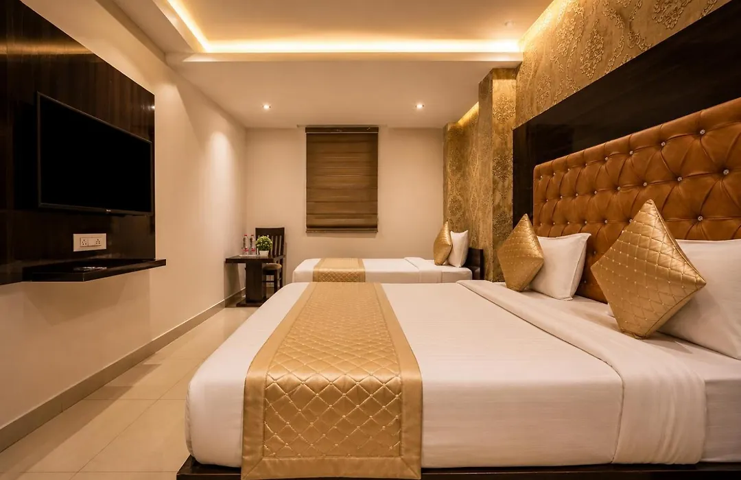 Hotel Iconic At Delhi Igi International Airport-1