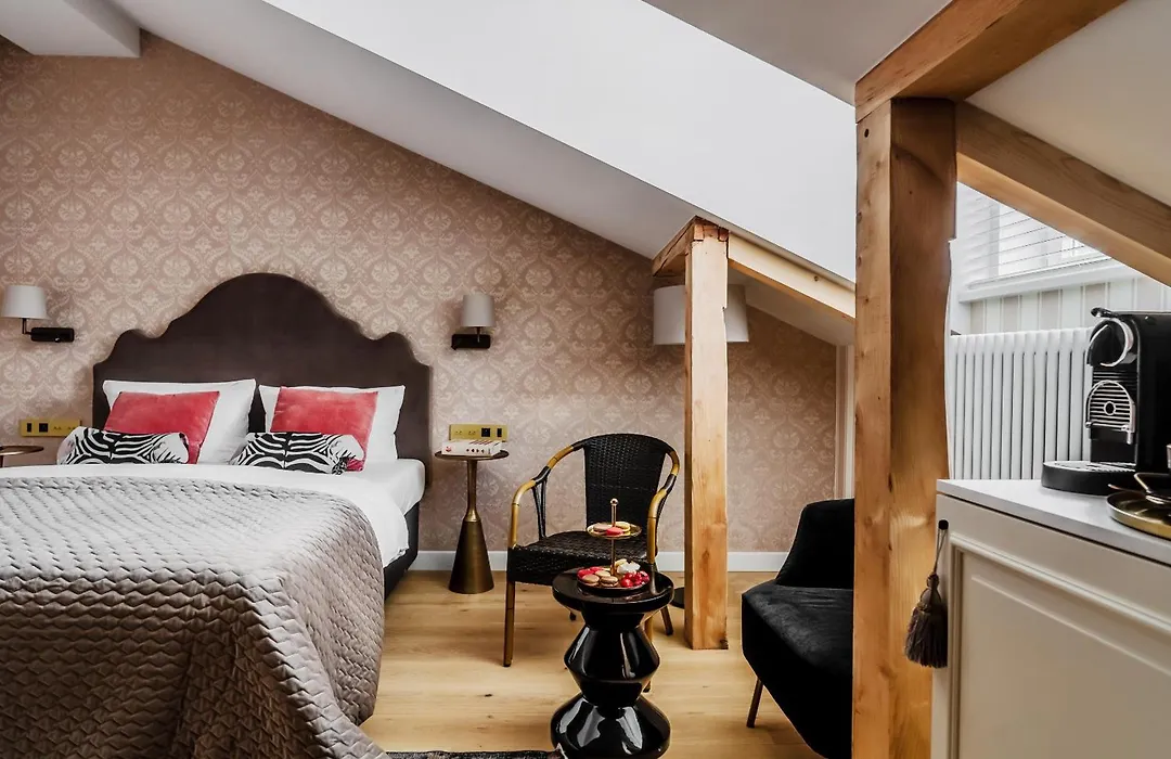 Hotel Unicus Palace Old Town - Destigo Hotels-1