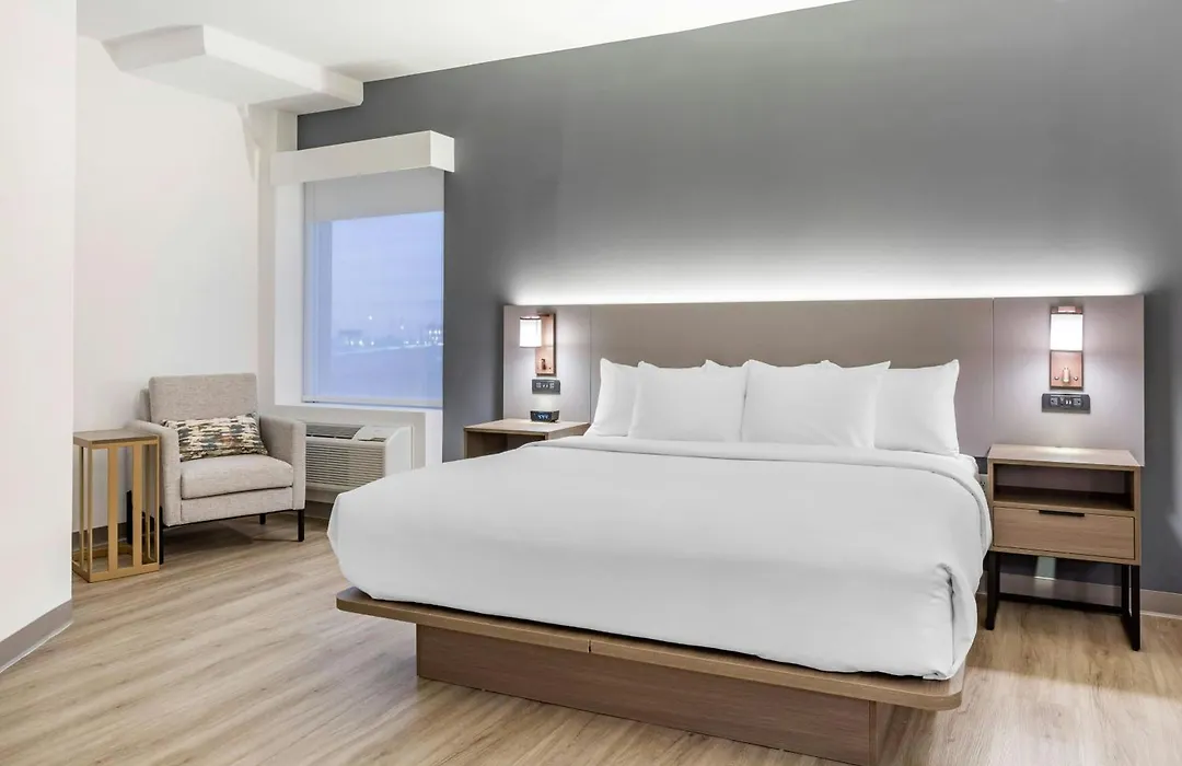 Four Points By Sheraton Newark Airport-1