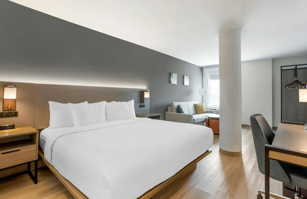 Four Points By Sheraton Newark Airport-1