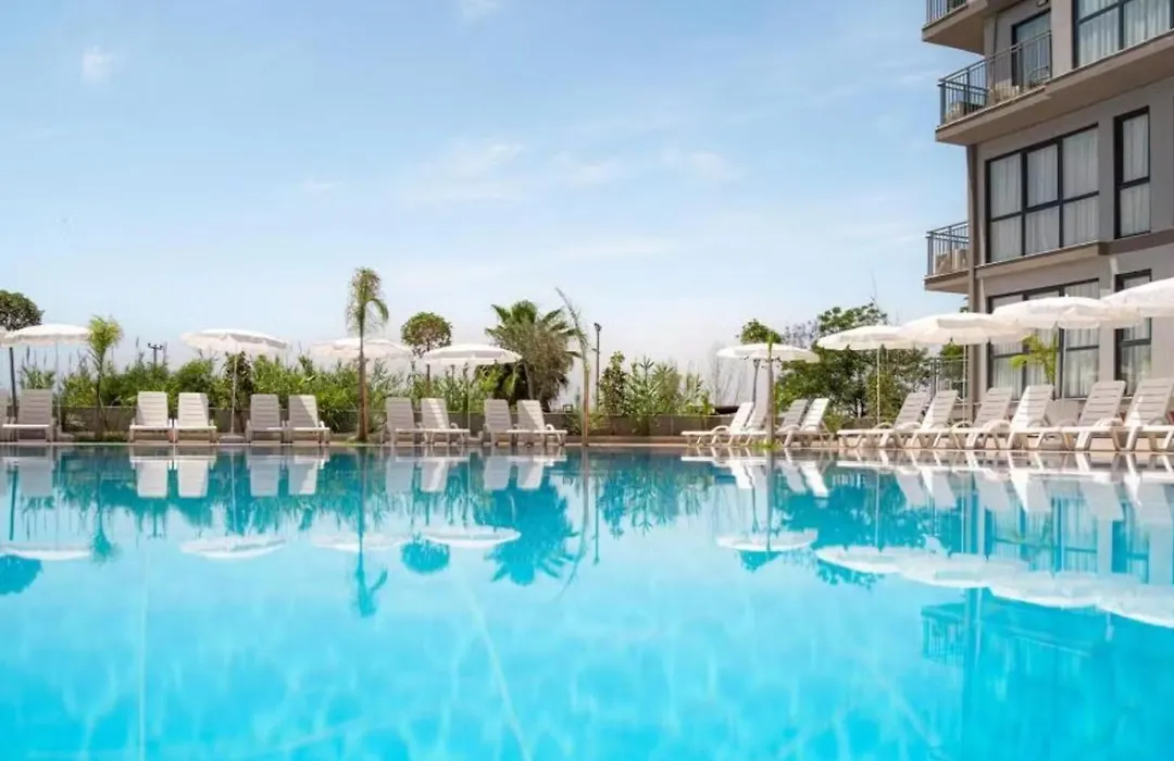 Laristone Suite Spa Hotel-1