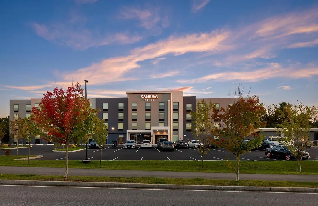 Cambria Hotel & Suites Plymouth-1