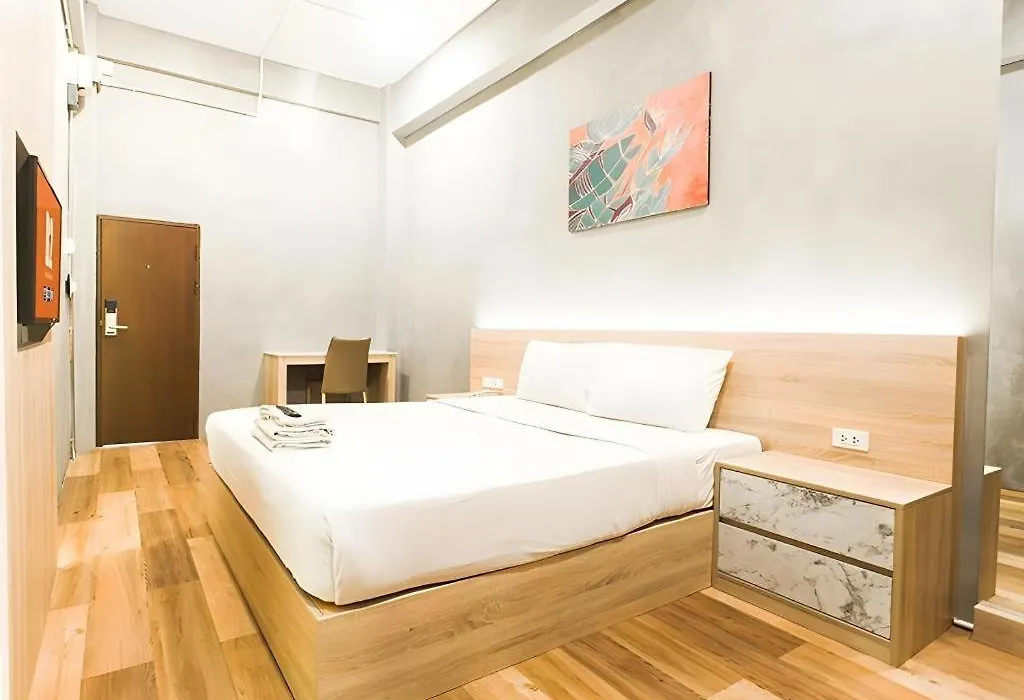 B2 Santitham Boutique & Budget Hotel-1