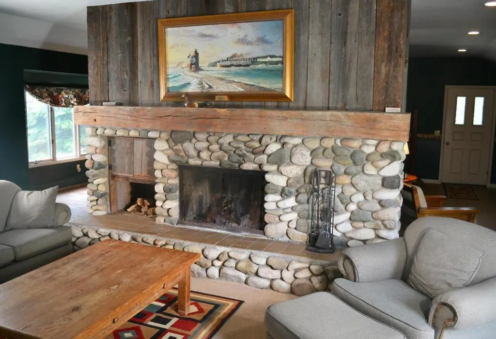 Birchwood Inn-1