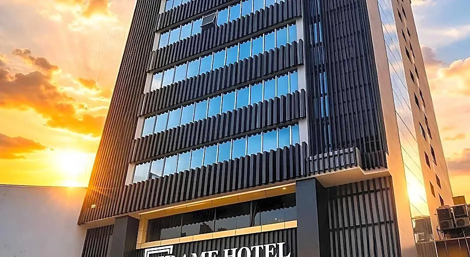 Frame Hotel-1