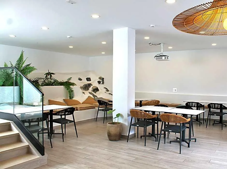 Makai Bungalows-1