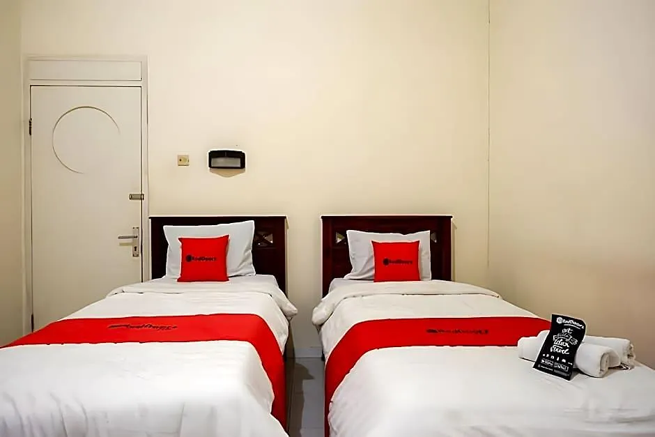Reddoorz @ Hotel Citra Indah-1