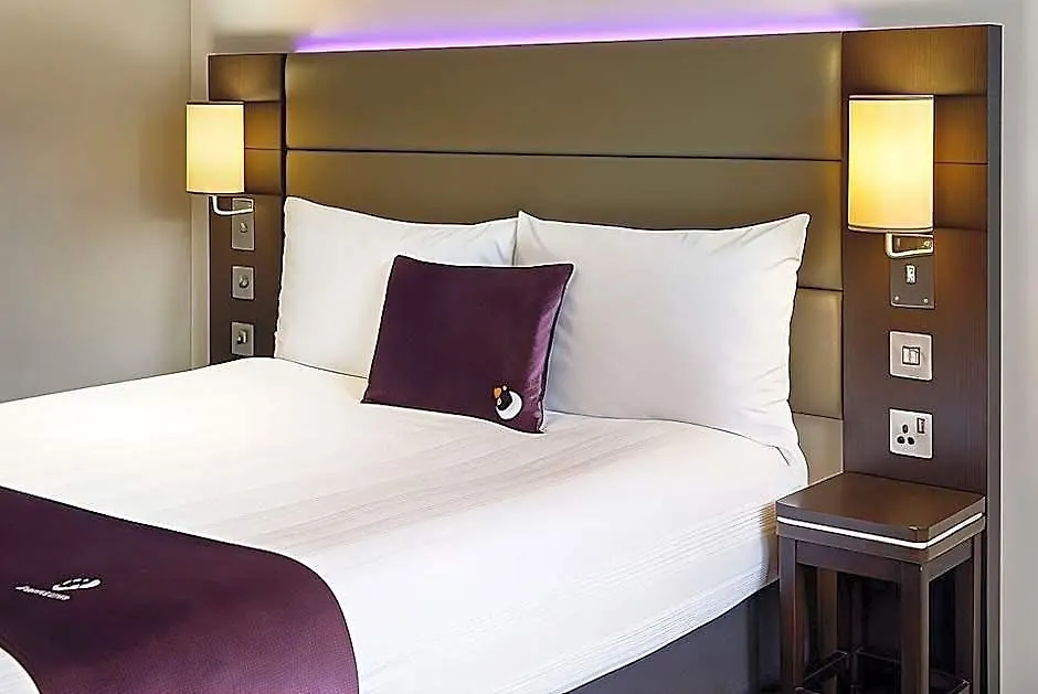 Premier Inn Lincoln City Centre-1