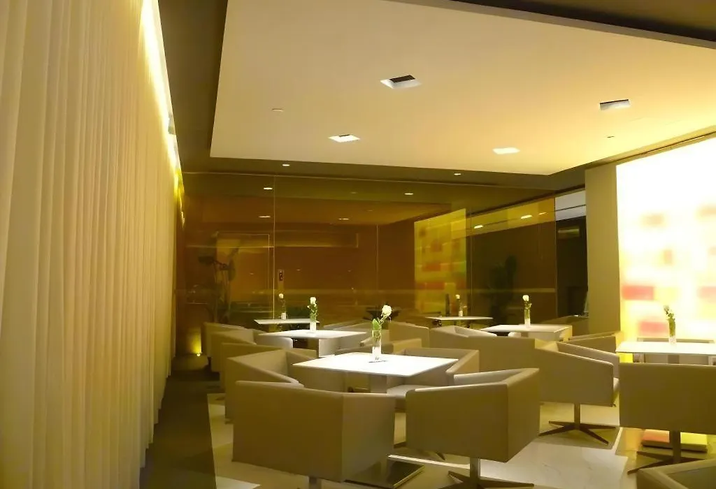 Jinjiang Inn Select Shanghai Nanjing Road Pedestrian Street-1