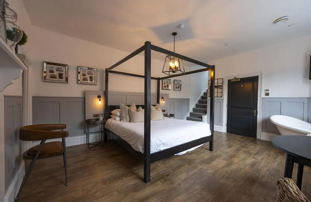 Tavern Townhouse-1