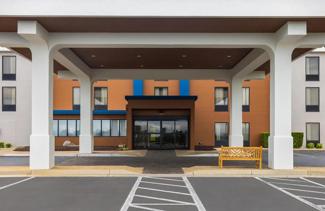 Hampton Inn Staunton-1