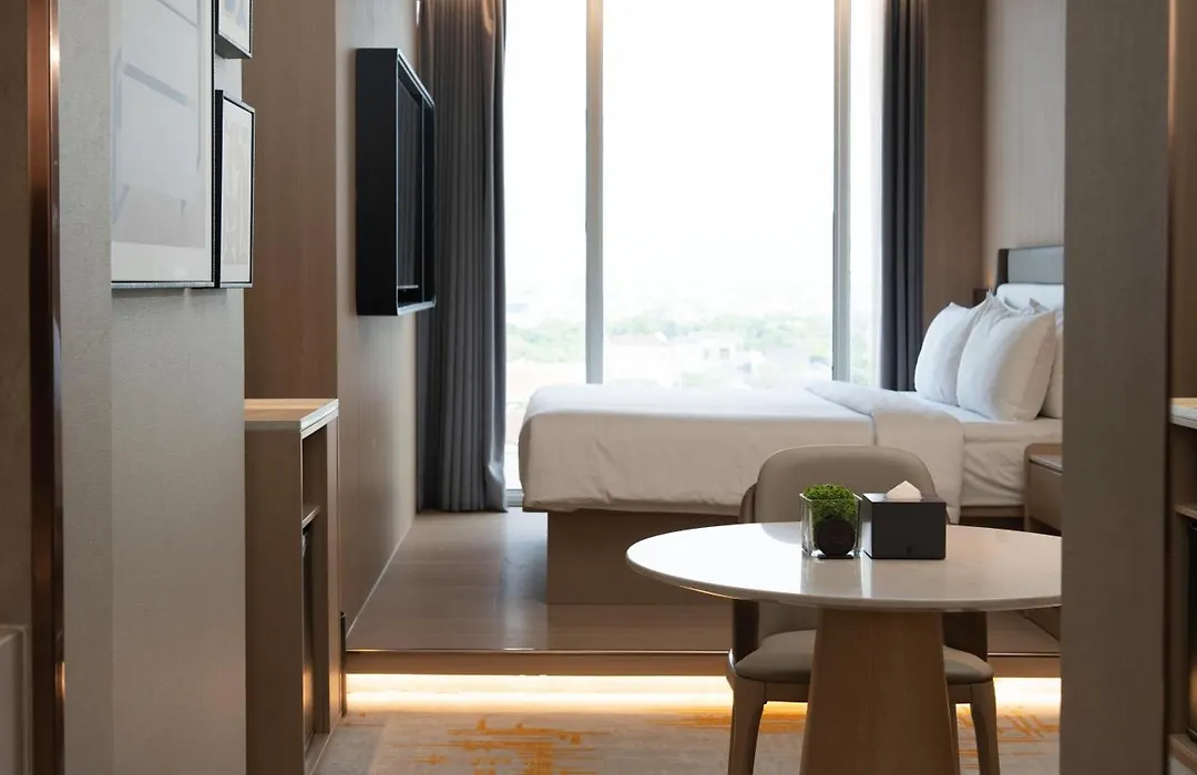 ELONG Hotel Jakarta PIK-1