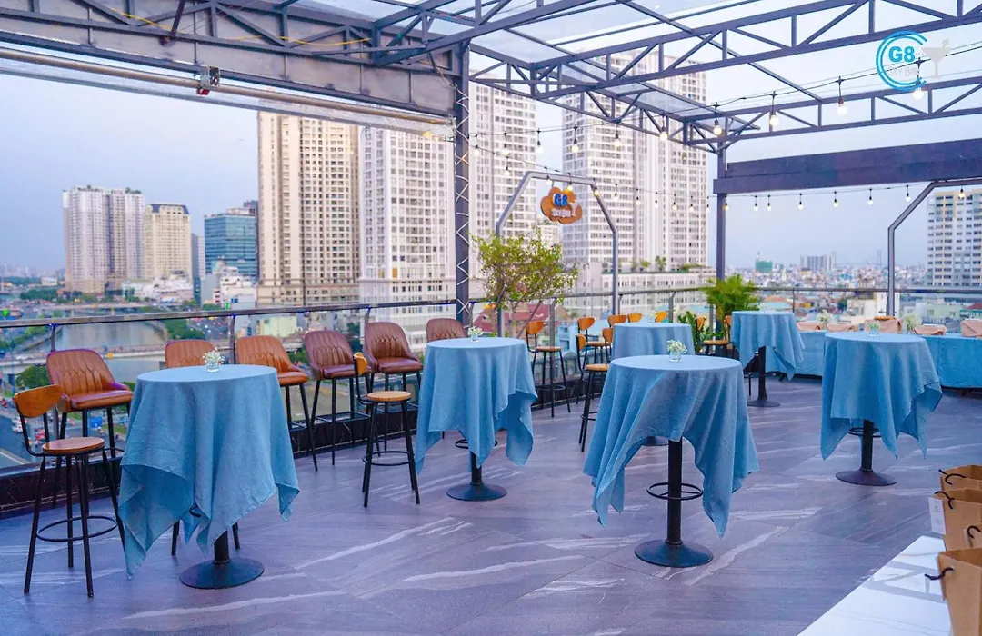G8 Riverside Hotel & Rooftop Skybar-1