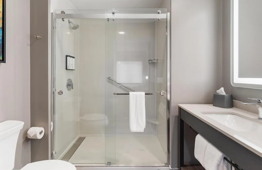 Hyatt House Thunder Bay-1