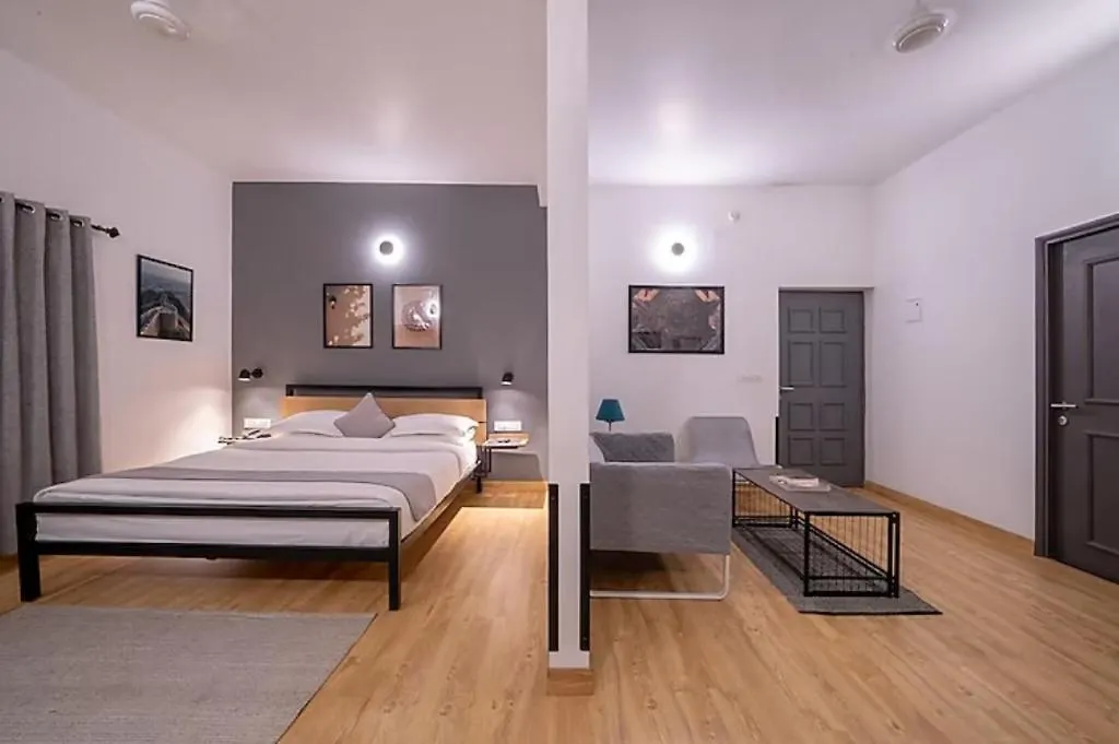 Loft 24-1