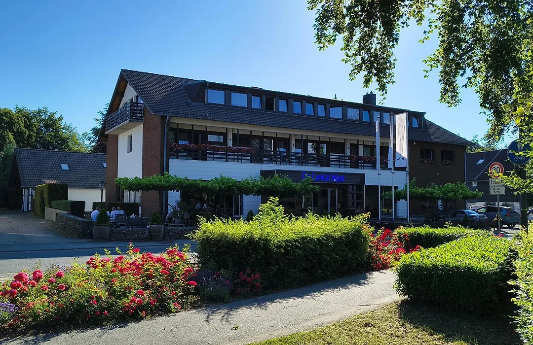Hotel De Lange Man-1