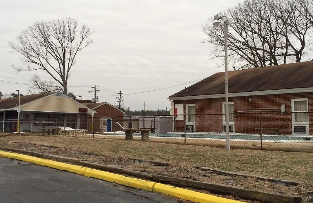 Budget Inn, Chester Va-1