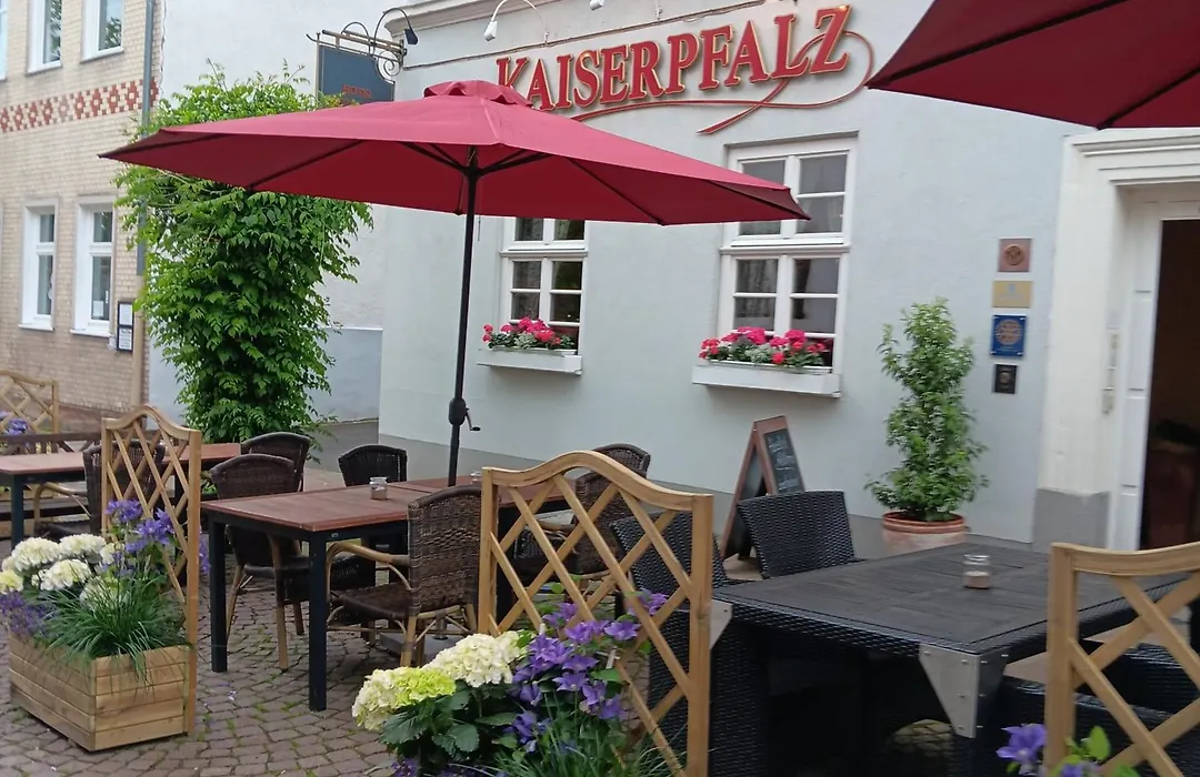 Hotel Kaiserpfalz-1