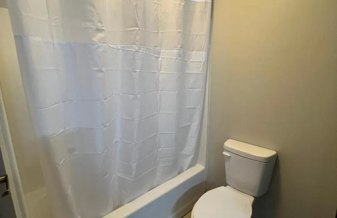 Lakewood Inn & Suites-1