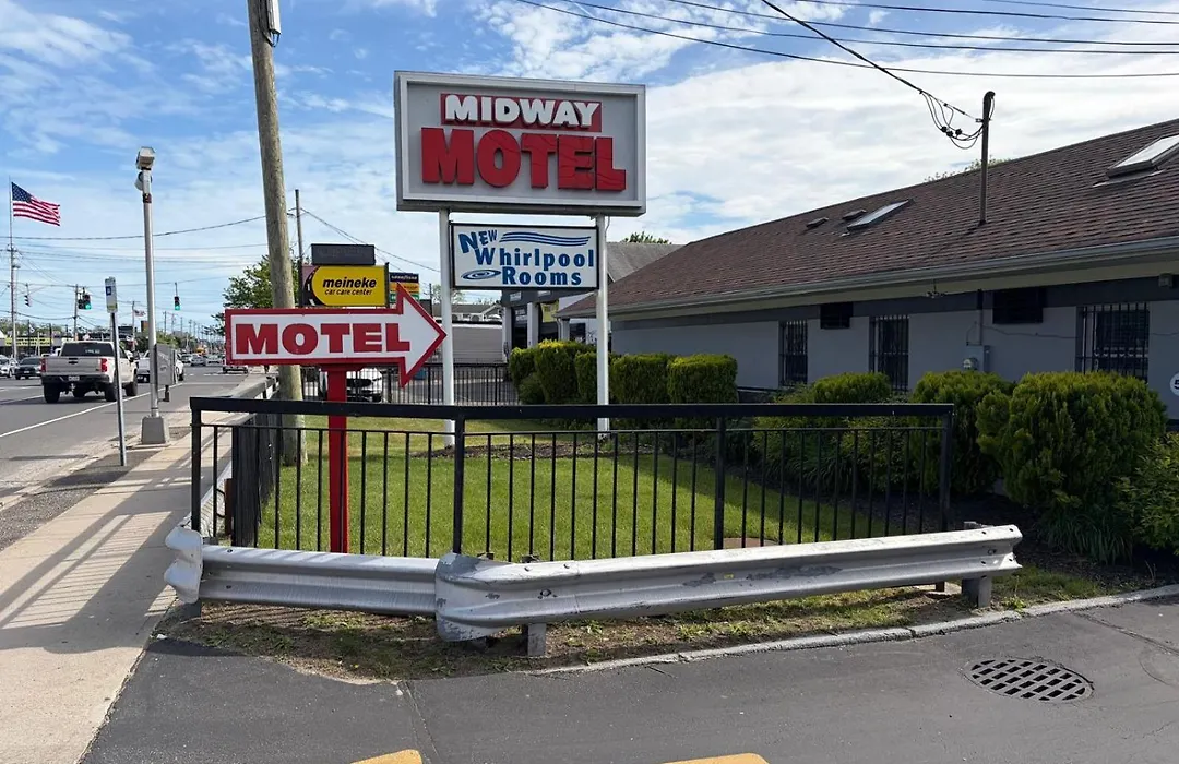 Midway Motel-1