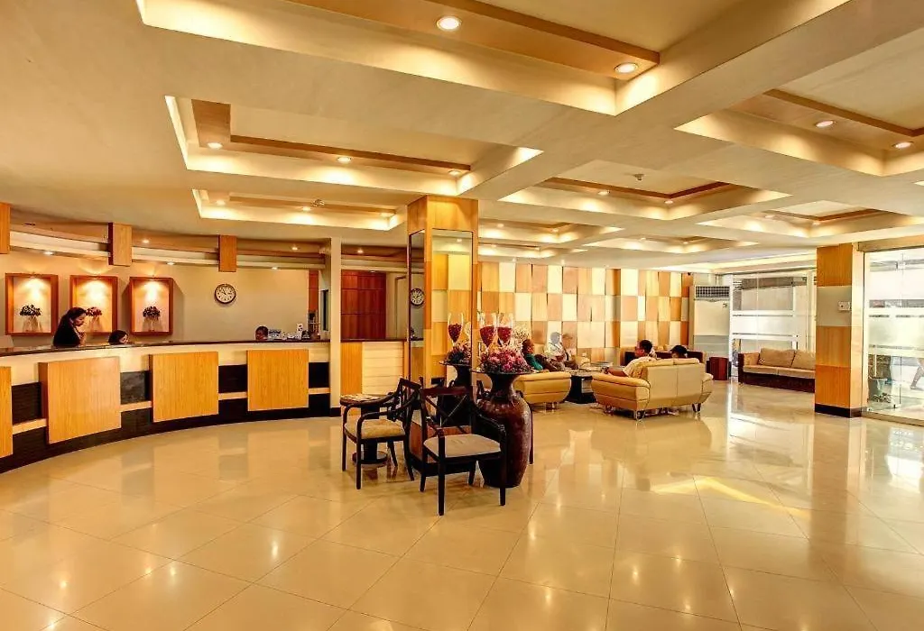 Grand Astoria Hotel-1