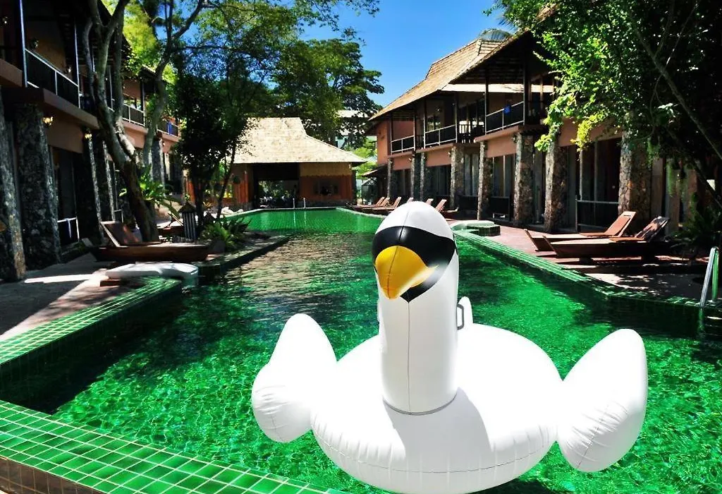 Beach Club Koh Tao-1