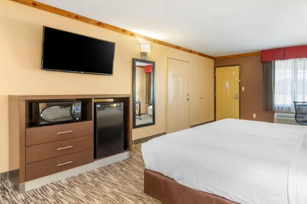 Best Western Windwood Inn & Suites-1