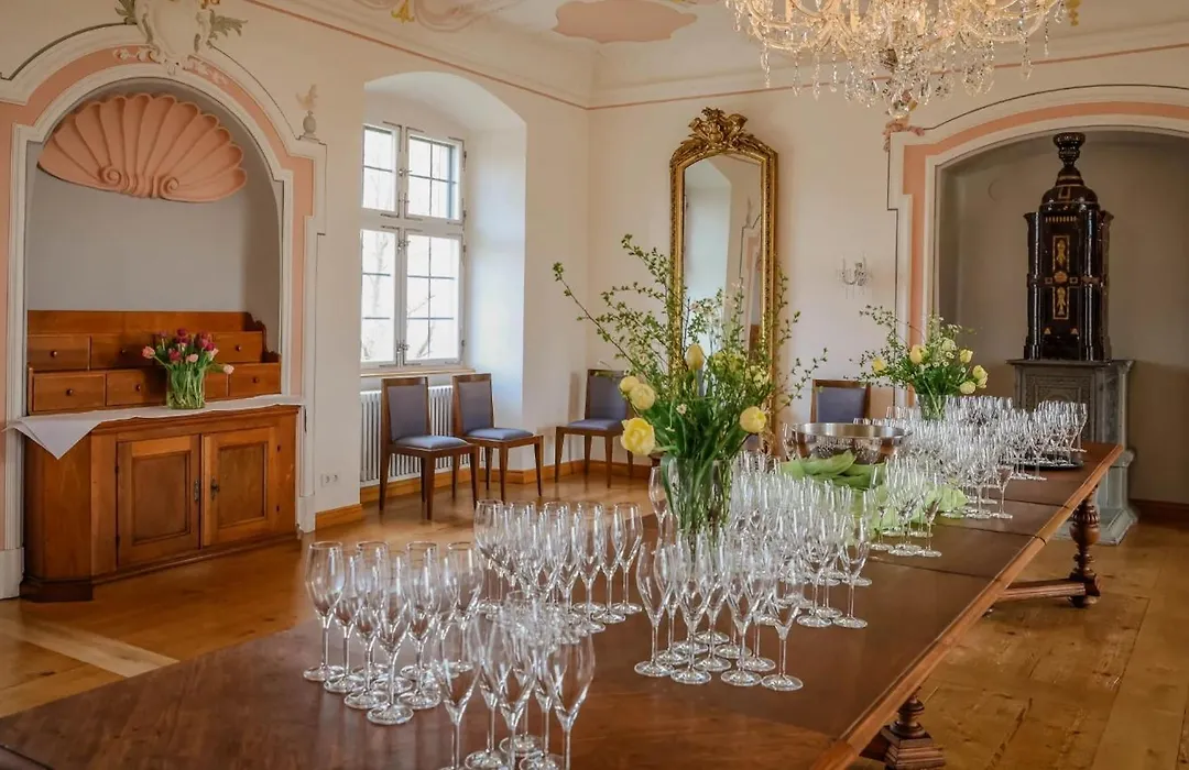 Bodensee-Schloss Maurach-1