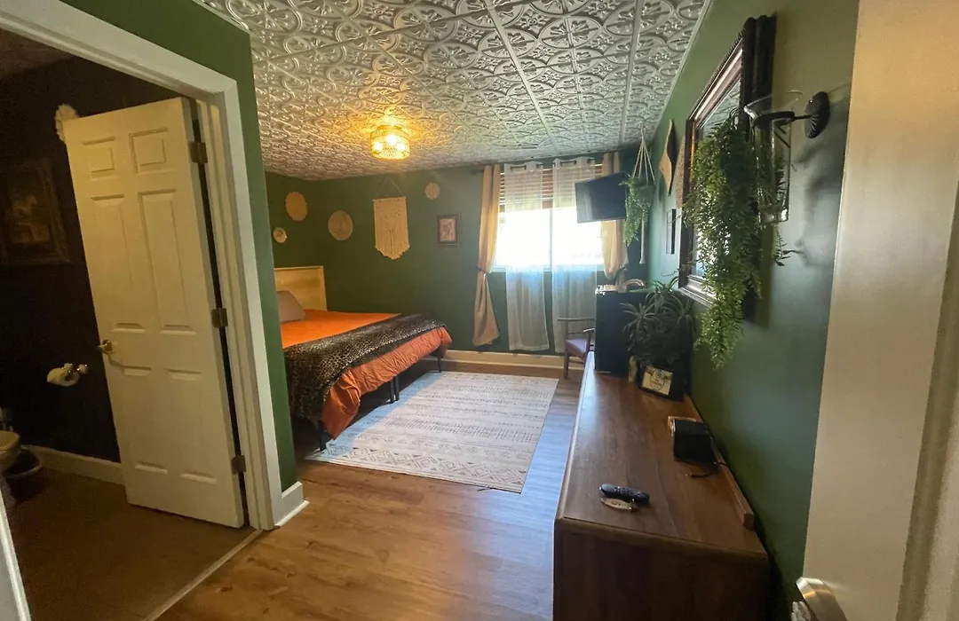 Monroe Street Suites-1