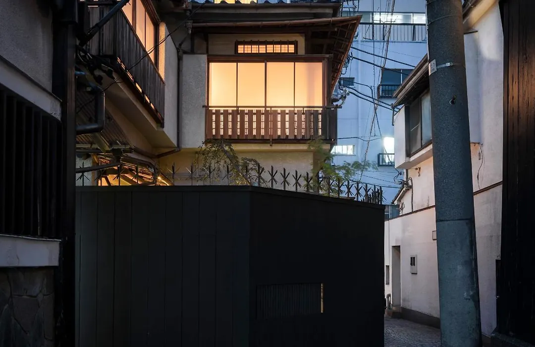 Trunk House-1
