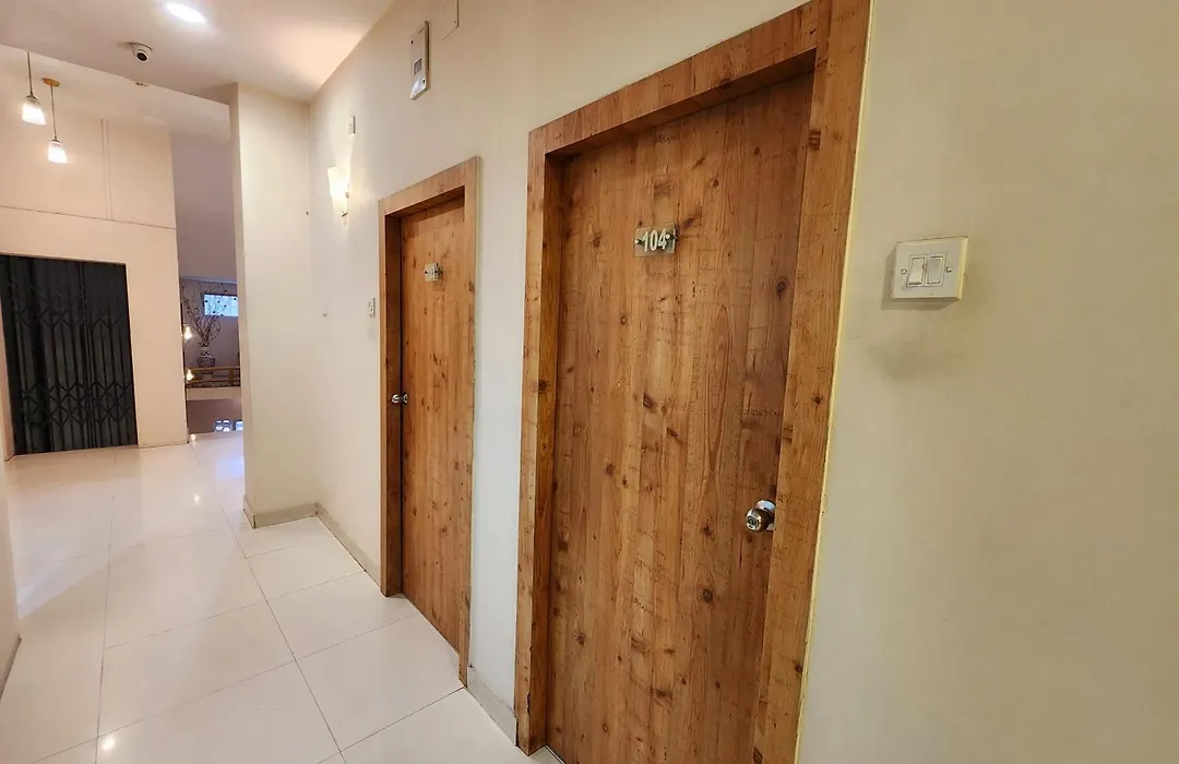 Hotel Housez 43-1