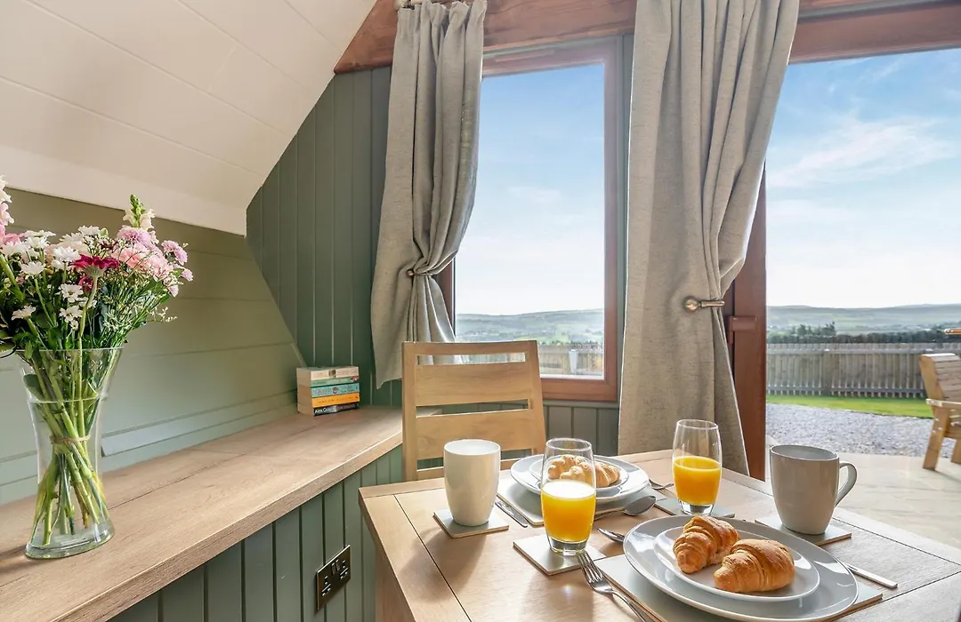 Thornton Park Farm Lodges-1