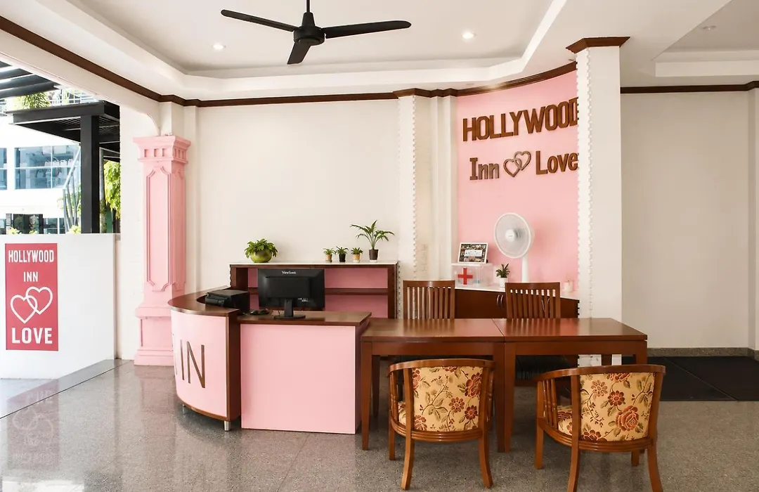 Hollywood Inn Love-1