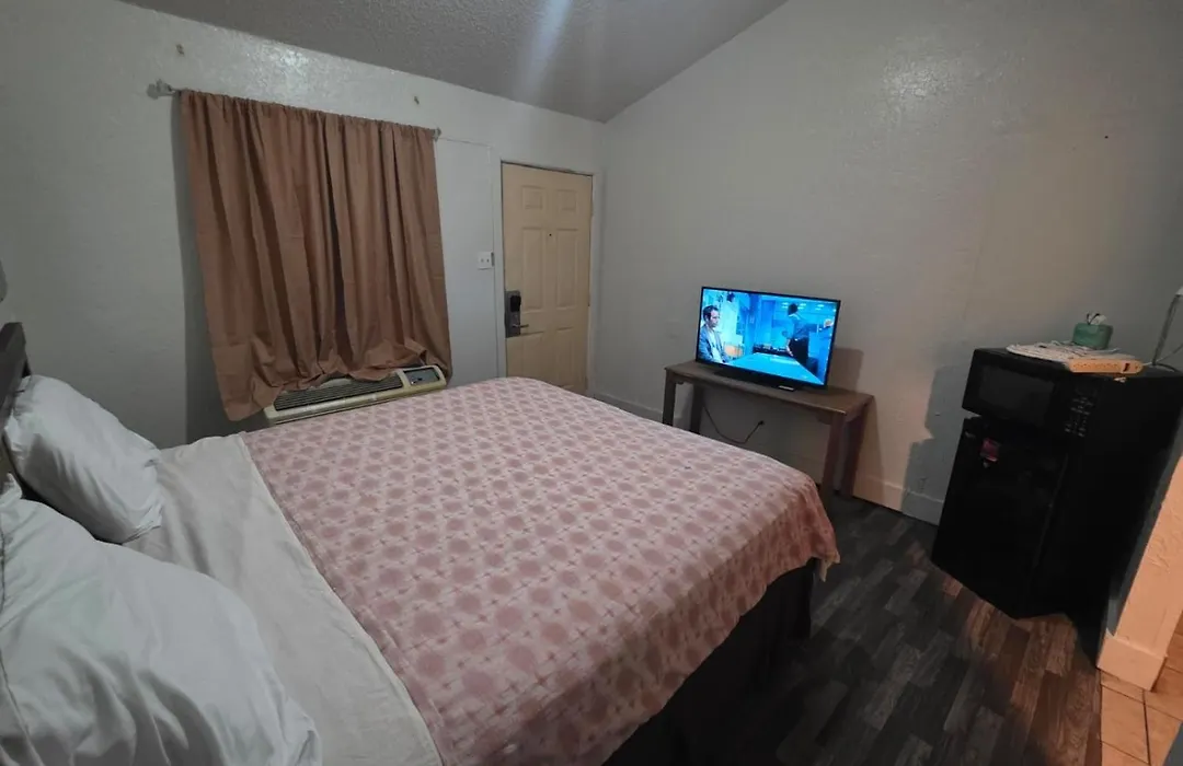 Abram Inn Arlington-1