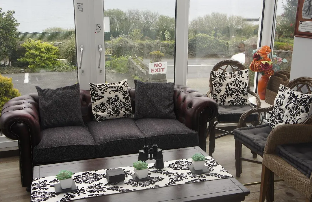 Plas Isa Hotel-1
