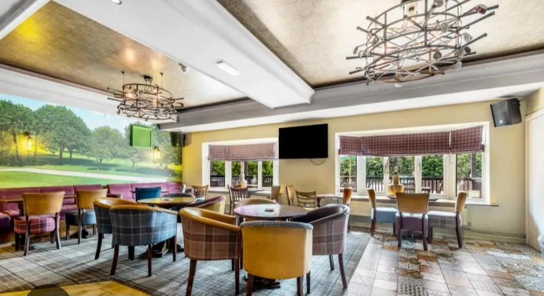 The Fairways Pub-1