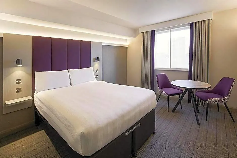 Premier Inn London City-1